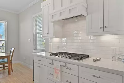 3827 Neptune, Galveston, TX 77554 - Photo 7