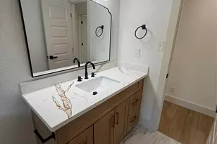 909 S Downing Rd, Angleton, TX 77515 - Photo 29