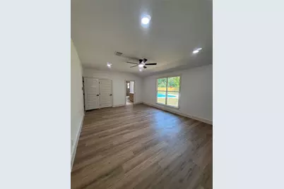 909 S Downing Road, Angleton, TX 77515 - Photo 19
