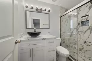 9703 Philmont Dr, Houston, TX 77080 - Photo 19