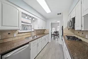 9703 Philmont Dr, Houston, TX 77080 - Photo 11