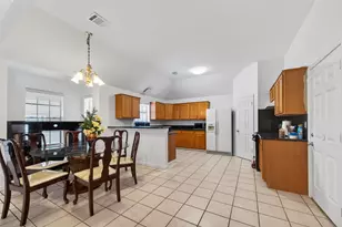 9927 Glenkirk Dr, Houston, TX 77089 - Photo 5