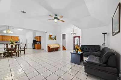 9927 Glenkirk Drive, Houston, TX 77089 - Photo 5