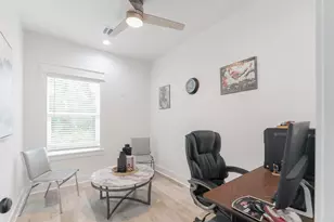 890 Lucky St, Houston, TX 77088 - Photo 35