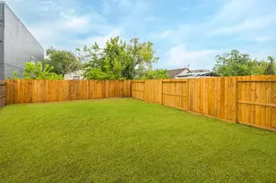 890 Lucky St, Houston, TX 77088 - Photo 43