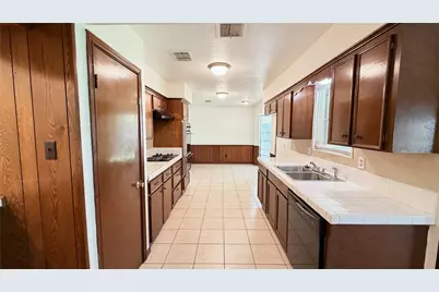 18010 Blundell Drive, Spring, TX 77388 - Photo 7