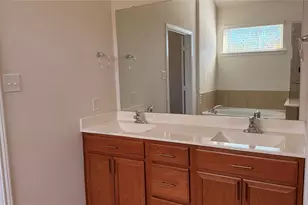 6723 Barrington Crk Trce, Katy, TX 77493 - Photo 9