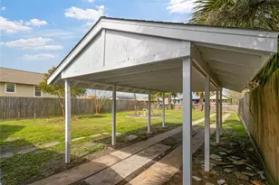5515 Avenue R, Galveston, TX 77551 - Photo 23