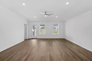 27718 Hudson Sands Ln, Katy, TX 77493 - Photo 9