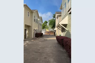 1828 Fletcher Street, Houston, TX 77009 - Photo 1