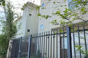 1828 Fletcher St, Houston, TX 77009 - Photo 3