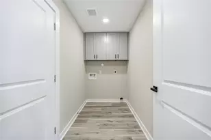 10413 Muscatine St, Houston, TX 77029 - Photo 29