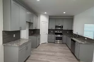 304 Carlos Leal Dr, Dayton, TX 77535 - Photo 7