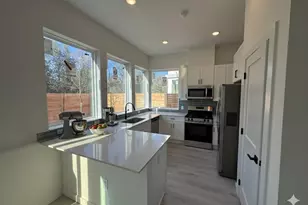 2000 Riverside Farms Rd, Austin, TX 78741 - Photo 3