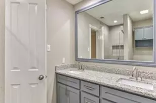 13727 Overbrook Ln, Houston, TX 77077 - Photo 7