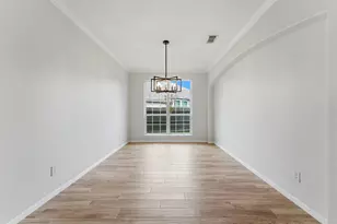 13522 Summer Villa Ln, Houston, TX 77044 - Photo 9