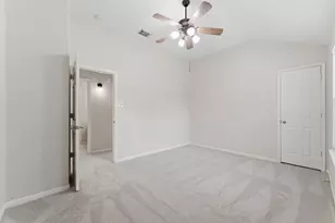 13522 Summer Villa Ln, Houston, TX 77044 - Photo 27