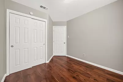 10038 Green Valley Lane, Houston, TX 77064 - Photo 27