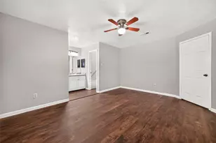 10038 Green Valley Ln, Houston, TX 77064 - Photo 21