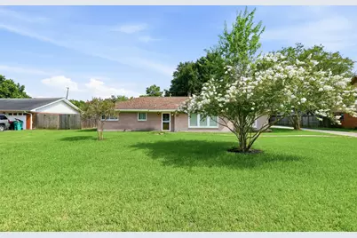 120 Caldwell Street, Baytown, TX 77520 - Photo 1