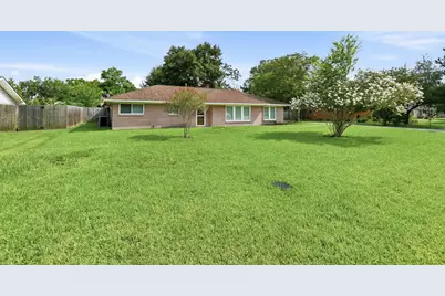 120 Caldwell Street, Baytown, TX 77520 - Photo 23