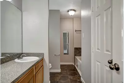 1930 Greenbriar Colony Drive, Houston, TX 77032 - Photo 23