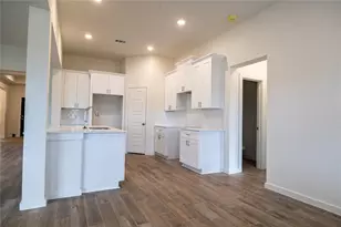 8319 Amber Summit Ln, Angleton, TX 77515 - Photo 11