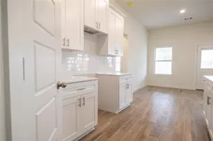 8319 Amber Summit Ln, Angleton, TX 77515 - Photo 19