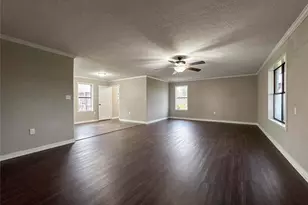 1706 Avenue A, Danbury, TX 77534 - Photo 5