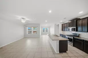 815 Barstow Dr, Rosharon, TX 77583 - Photo 3