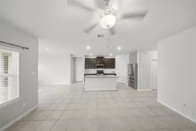 815 Barstow Drive, Rosharon, TX 77583 - Photo 5