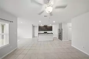 815 Barstow Dr, Rosharon, TX 77583 - Photo 5