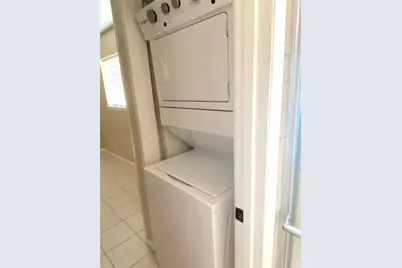 10122 Shadow Wood Drive #11, Houston, TX 77043 - Photo 9