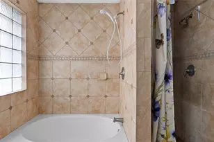 3707 Somerton Dr, La Porte, TX 77571 - Photo 9