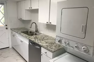 12633 Memorial Dr, Houston, TX 77024 - Photo 5