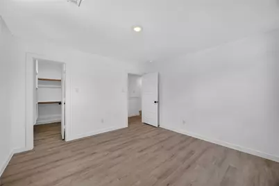 8210 Sterlingshire Street #A/B, Houston, TX 77078 - Photo 23