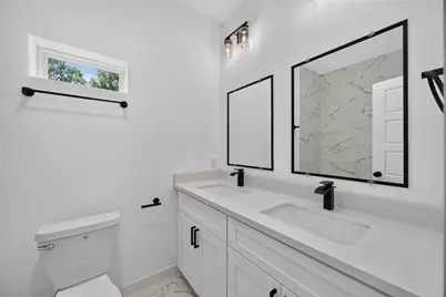 8210 Sterlingshire Street #A/B, Houston, TX 77078 - Photo 27