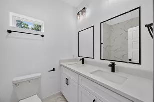8210 Sterlingshire St, Houston, TX 77078 - Photo 27