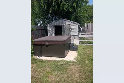 2825 N Sonny Lane, Galveston, TX 77554 - Photo 11