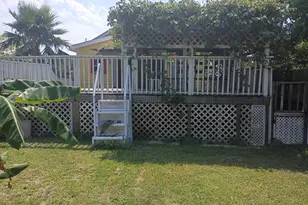 2825 N Sonny Ln, Galveston, TX 77554 - Photo 9