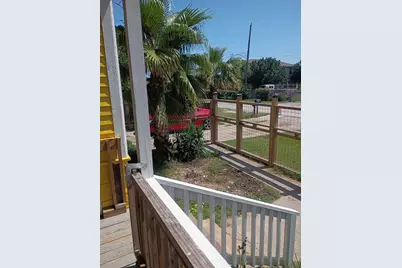 2825 N Sonny Lane, Galveston, TX 77554 - Photo 7