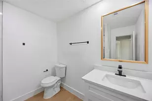 9002 Enchanted Forest Dr, Houston, TX 77088 - Photo 15