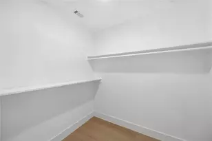 9002 Enchanted Forest Dr, Houston, TX 77088 - Photo 13