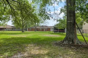 11511 Cherry Point Dr, Mont Belvieu, TX 77535 - Photo 39