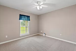 11511 Cherry Point Dr, Mont Belvieu, TX 77535 - Photo 15