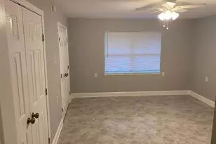 10451 N Essex Dr, Conroe, TX 77302 - Photo 7