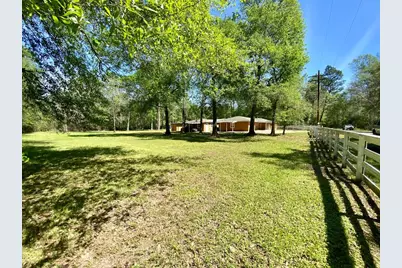 10451 N Essex Drive, Conroe, TX 77302 - Photo 19