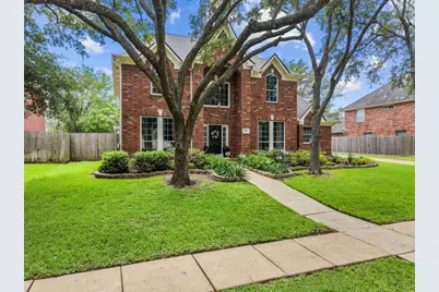 1810 Stonecreek Circle, Friendswood, TX 77546 - Photo 3