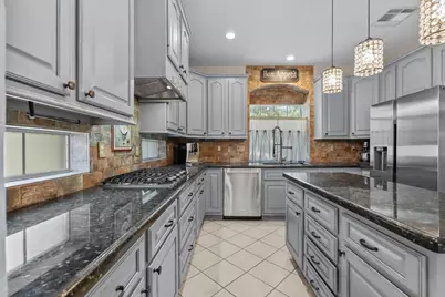 1810 Stonecreek Circle, Friendswood, TX 77546 - Photo 17