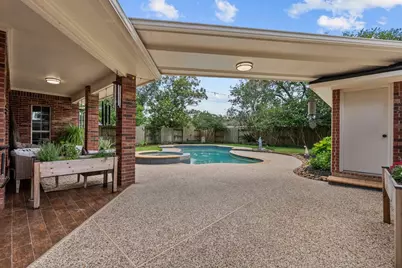 1810 Stonecreek Circle, Friendswood, TX 77546 - Photo 47